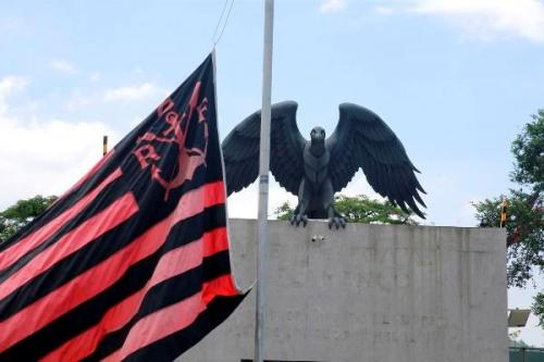 Flamengo se recusa a fazer acordo para indenizar famílias de vítimas Flamengo se recusa a fazer acordo para indenizar famílias de vítimas