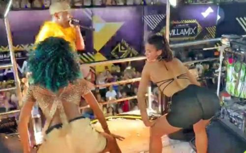 Marquezine tem encontro com Neymar, provoca e mostra bumbum gigante Marquezine tem encontro com Neymar, provoca e mostra bumbum gigante