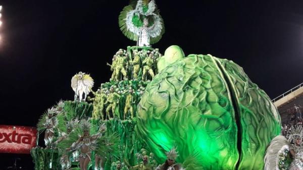 Viradouro, Salgueiro e Tijuca são destaques do primeiro dia de desfile na Sapucaí Viradouro, Salgueiro e Tijuca são destaques do primeiro dia de desfile na Sapucaí
