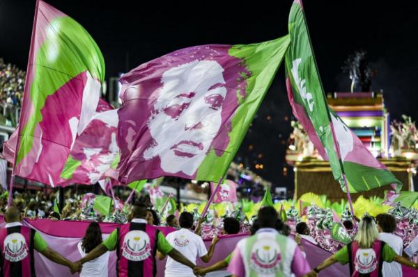 Mangueira é campeã no Rio 2019