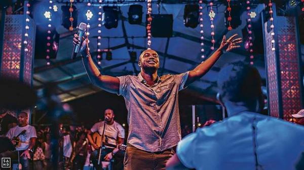 'Tardezinha Surreal' com Thiaguinho abre vendas nesta quinta (21) 'Tardezinha Surreal' com Thiaguinho abre vendas nesta quinta (21)