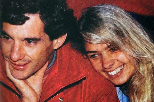 Adriane Galisteu relembra aniversário de Ayrton Senna Adriane Galisteu relembra aniversário de Ayrton Senna