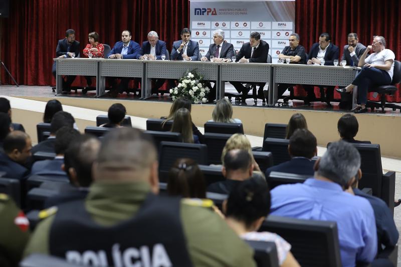Promotores de Justiça do Baixo Amazonas se reúnem com governador do Pará 