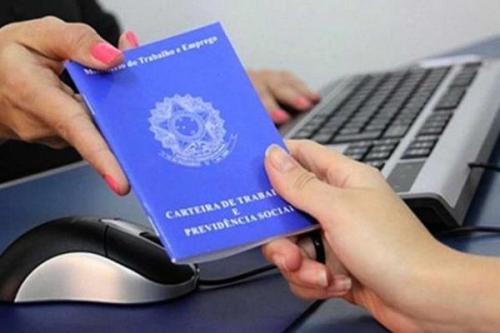 Setrab e Sine Manaus oferecem 103 vagas de emprego nesta segunda (25) Setrab e Sine Manaus oferecem 103 vagas de emprego nesta segunda (25)