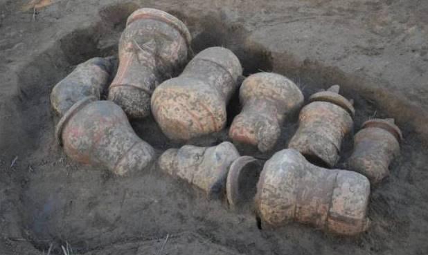 Urnas funerárias com mais de 500 anos são transportadas para Santarém