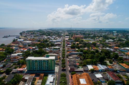 Obras de convênios da Prefeitura com o Governo serão retomadas em Parintins Obras de convênios da Prefeitura com o Governo serão retomadas em Parintins
