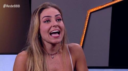 Campeã do 'BBB 19', Paula é intimada a depor sobre intolerância religiosa Campeã do 'BBB 19', Paula é intimada a depor sobre intolerância religiosa