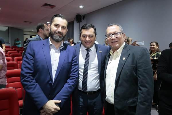 Governo do Estado envia projeto de lei data base para delegados do Amazonas Governo do Estado envia projeto de lei data base para delegados do Amazonas