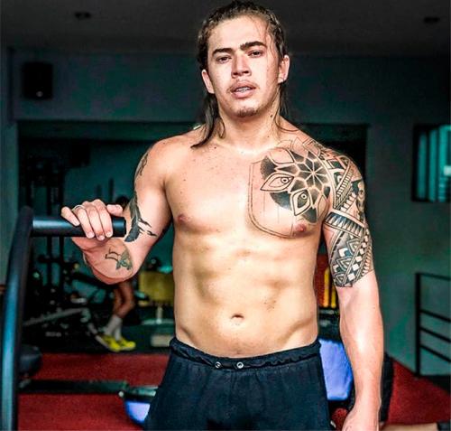 Whinderson Nunes cancela shows até agosto após desabafo sobre depressão Whinderson Nunes cancela shows até agosto após desabafo sobre depressão