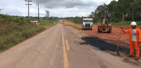 Seinfra realiza obra de recuperação na AM-070 e pede atenção aos motoristas Seinfra realiza obra de recuperação na AM-070 e pede atenção aos motoristas