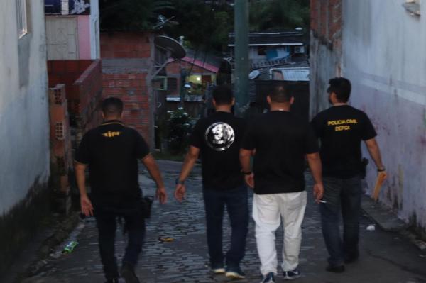 Polícia deflagra operação contra exploração sexual infantojuvenil em Manaus Polícia deflagra operação contra exploração sexual infantojuvenil em Manaus