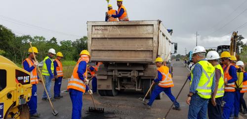 Seinfra inicia recuperação de trecho da AM-070 Seinfra inicia recuperação de trecho da AM-070