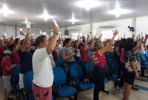Após 41 dias, greve dos professores chega ao fim e aulas retornam na segunda (27) Após 41 dias, greve dos professores chega ao fim e aulas retornam na segunda (27)