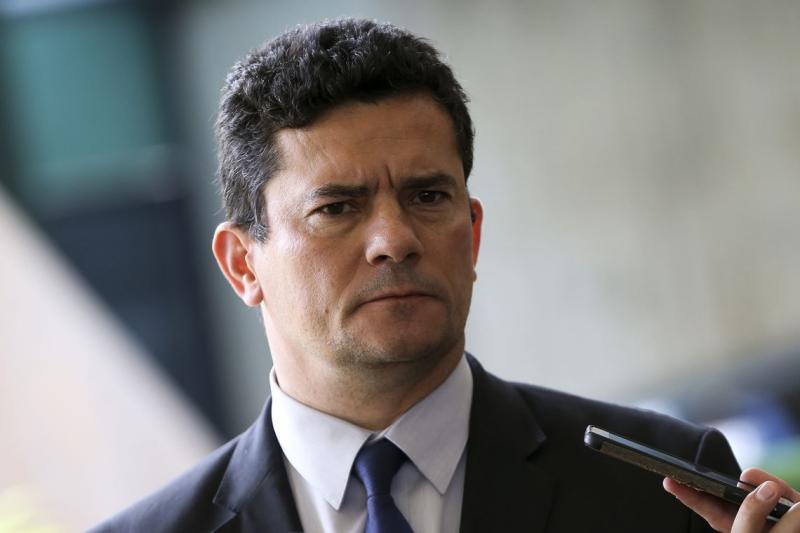Juízes pedem investigação contra Moro Juízes pedem investigação contra Moro