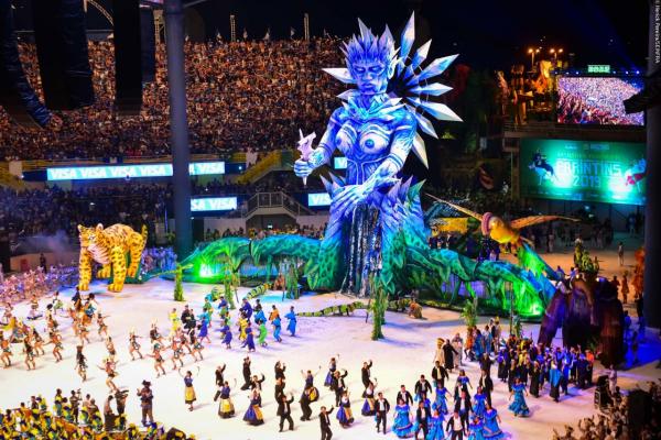 Primeira noite do Festival de Parintins reuniu público de mais de 12 mil pessoas Primeira noite do Festival de Parintins reuniu público de mais de 12 mil pessoas
