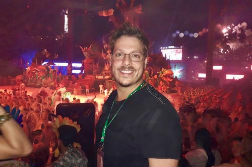 Porchat : ‘Artista não pode se considerar artista sem antes conhecer Festival de Parintins” Porchat : ‘Artista não pode se considerar artista sem antes conhecer Festival de Parintins”