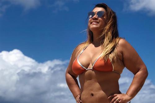 Preta Gil é detonada por humorista do SBT: 'Não se ama como é!' Preta Gil é detonada por humorista do SBT: 'Não se ama como é!'
