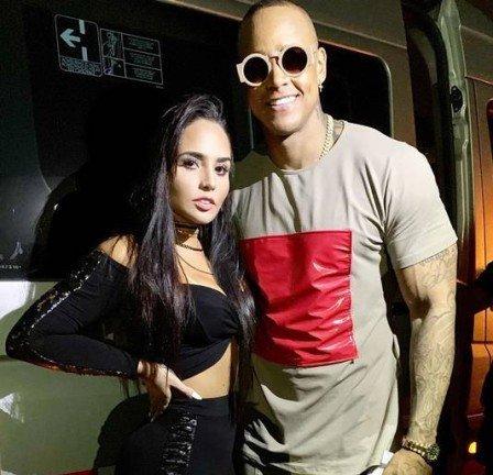 Perlla vai ao show do ex, Leo Santana, e tenta revival Perlla vai ao show do ex, Leo Santana, e tenta revival