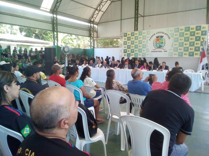 Câmara de Parintins realiza sessão itinerante no Mocambo Câmara de Parintins realiza sessão itinerante no Mocambo