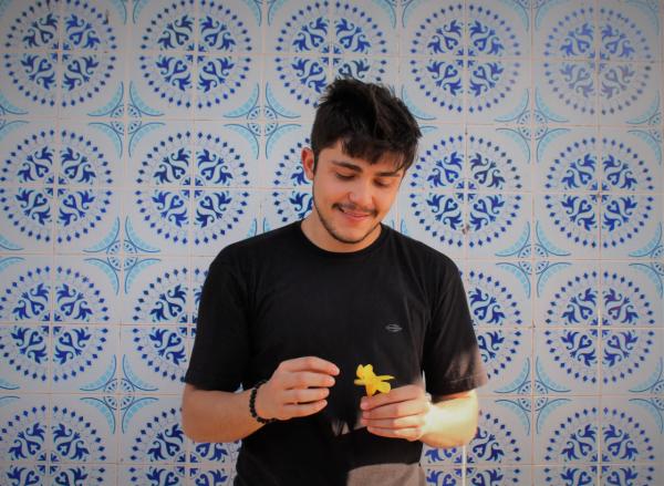 Cantor e compositor Santaella lança novo single nesta sexta,23 Cantor e compositor Santaella lança novo single nesta sexta,23