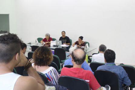 Professores da Ufam de Manaus e interior aprovam indicativo de greve Professores da Ufam de Manaus e interior aprovam indicativo de greve