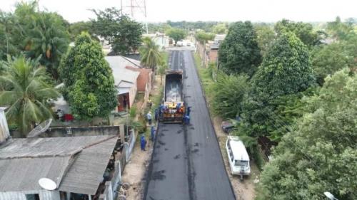 Bairro Santa Luzia, em Maués, está quase 100% asfaltado, afirma prefeito Bairro Santa Luzia, em Maués, está quase 100% asfaltado, afirma prefeito