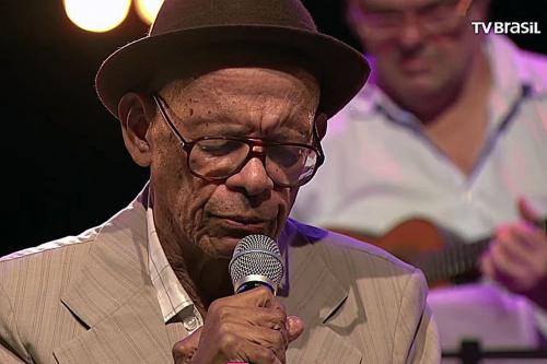 Sambista Elton Medeiros morre aos 89 anos no Rio Sambista Elton Medeiros morre aos 89 anos no Rio