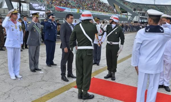 Wilson Lima participa de desfile militar de 7 de Setembro, no Sambódromo Wilson Lima participa de desfile militar de 7 de Setembro, no Sambódromo