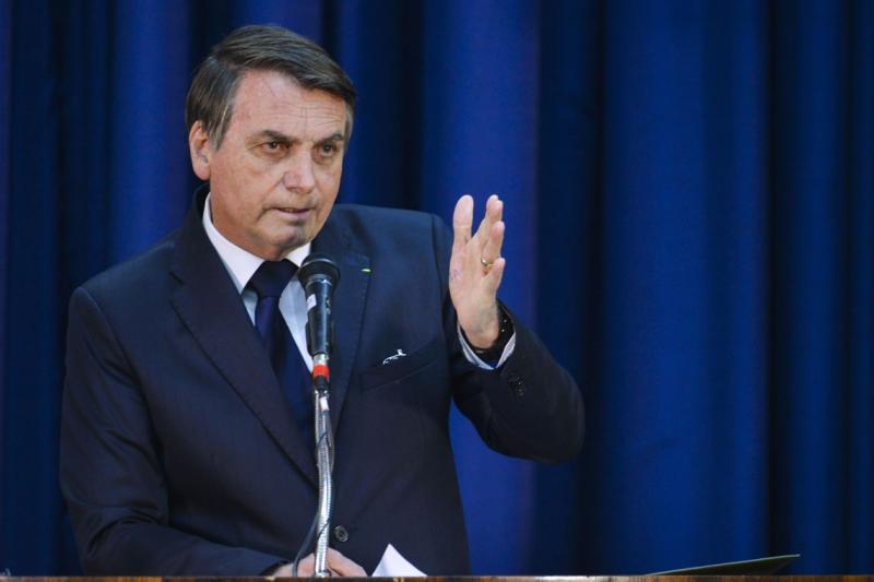 Bolsonaro passa por nova cirurgia para correção de hérnia Bolsonaro passa por nova cirurgia para correção de hérnia