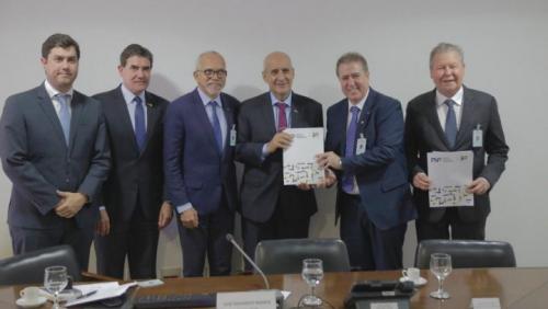 Arthur Neto pede envio de recursos da Lava Jato para municípios Arthur Neto pede envio de recursos da Lava Jato para municípios