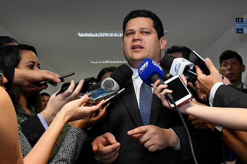 Trechos da Reforma da Previdência serão retirados para evitar atrasos, indica Alcolumbre Trechos da Reforma da Previdência serão retirados para evitar atrasos, indica Alcolumbre