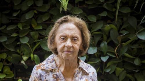 Laura Cardoso entra em 'A dona do pedaço' para revelar mistério sobre filha de Maria da Paz Laura Cardoso entra em 'A dona do pedaço' para revelar mistério sobre filha de Maria da Paz