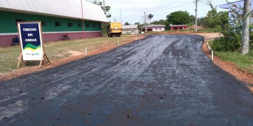 Seinfra asfalta ruas de dez bairros de Caapiranga Seinfra asfalta ruas de dez bairros de Caapiranga