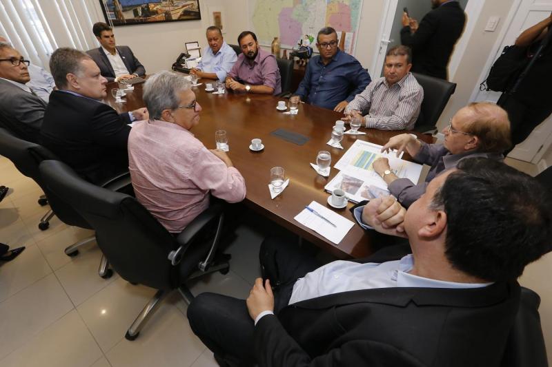 Oriximiná terá reforma em hospital, asfaltamento e solução para 'lixão' Oriximiná terá reforma em hospital, asfaltamento e solução para 'lixão'