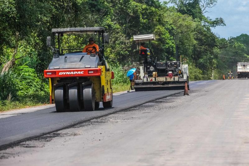 Obras de asfaltamento da PA-252 devem ser concluídas até final do ano Obras de asfaltamento da PA-252 devem ser concluídas até final do ano