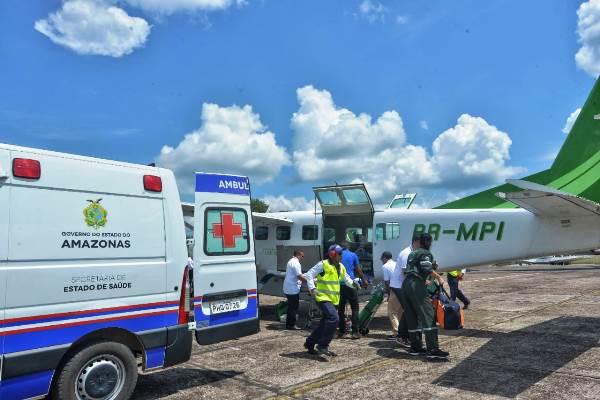 Wilson destina UTI aérea para Hospital de Carauari e entrega implementos agrícolas Wilson destina UTI aérea para Hospital de Carauari e entrega implementos agrícolas