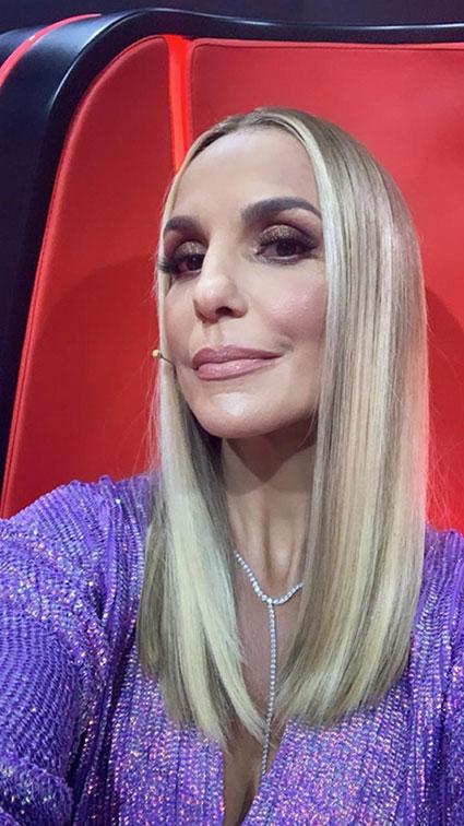 Ivete Sangalo surge loiríssima no The Voice e quebra a web Ivete Sangalo surge loiríssima no The Voice e quebra a web