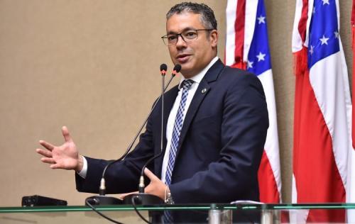 ALE/AM da aval para Governo extinguir Sejel, Seped, RM e Setrab ALE/AM da aval para Governo extinguir Sejel, Seped, RM e Setrab