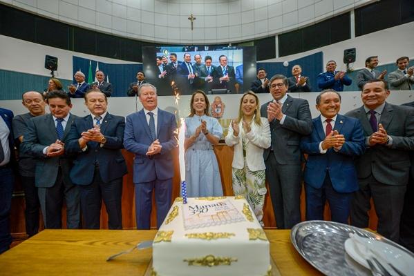 'Sou o único político que é parente de Manaus', diz Arthur, na CMM 'Sou o único político que é parente de Manaus', diz Arthur, na CMM