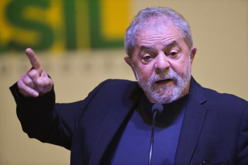 Lava Jato pede que TRF-4 anule condenação de Lula no caso do Sítio de Atibaia Lava Jato pede que TRF-4 anule condenação de Lula no caso do Sítio de Atibaia