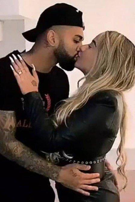 Irmã de Neymar está grávida de Gabigol, diz colunista Irmã de Neymar está grávida de Gabigol, diz colunista