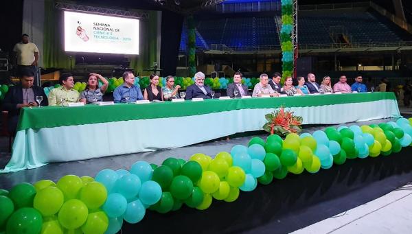 Juíza do TJAM aponta benefícios à população de Parintins após assinatura de TAG Juíza do TJAM aponta benefícios à população de Parintins após assinatura de TAG