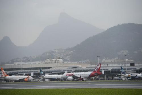 Taxa adicional de embarque internacional será eliminada, diz ministro Taxa adicional de embarque internacional será eliminada, diz ministro