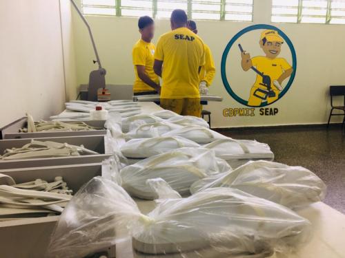 Inaugurada nova fábrica de chinelos do sistema prisional, em Manaus Inaugurada nova fábrica de chinelos do sistema prisional, em Manaus
