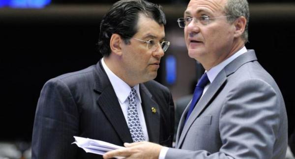 LAVA JATO | Eduardo Braga é alvo de operação da Polícia Federal LAVA JATO | Eduardo Braga é alvo de operação da Polícia Federal