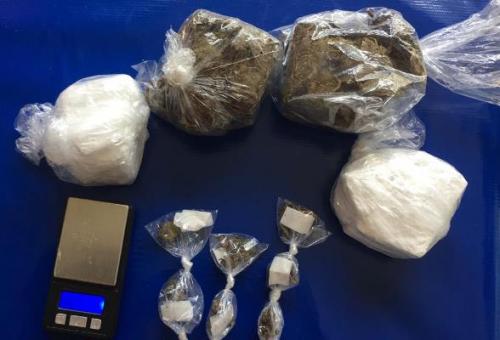 Polícia prende estudante por tráfico de drogas em Caapiranga Polícia prende estudante por tráfico de drogas em Caapiranga