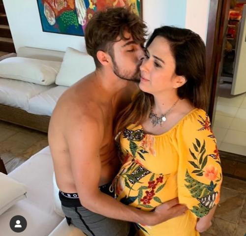 Tatá Werneck revela que já é casada com Rafa Vitti Tatá Werneck revela que já é casada com Rafa Vitti