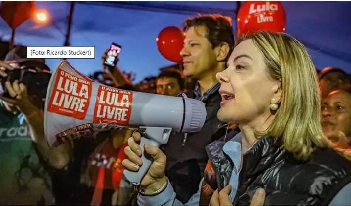 Defesa de Lula pedirá libertação imediata Defesa de Lula pedirá libertação imediata