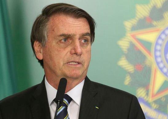 Bolsonaro deve oficializar saída do PSL nesta terça (12) Bolsonaro deve oficializar saída do PSL nesta terça (12)