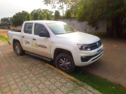 Após Expobae, carros da Saúde são abandonados no meio da rua Após Expobae, carros da Saúde são abandonados no meio da rua